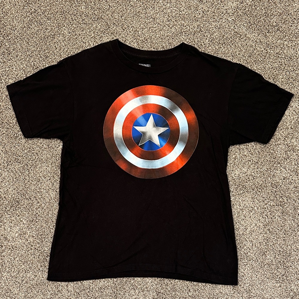 Men’s Medium Marvel Captain America t-shirt